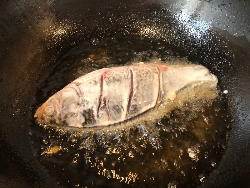 怎样判断食用油是否为劣质油